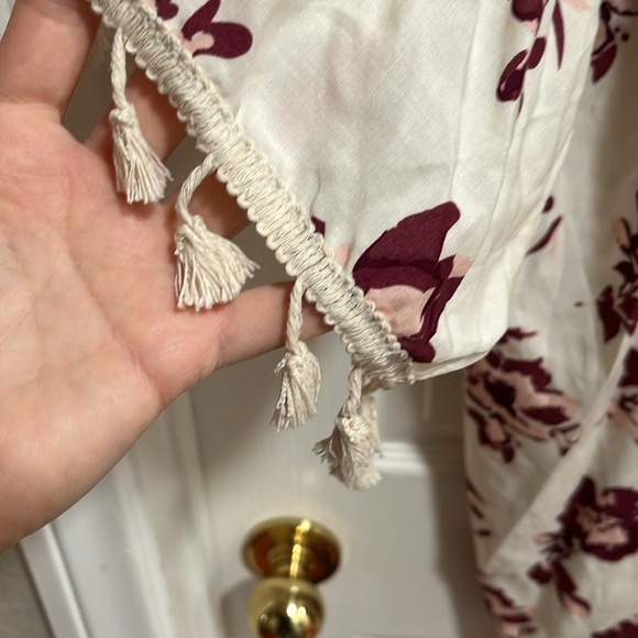 David & Young Open Front Floral Kimono Shrug Tassel One Size 100% Viscose EUC - Picture 5 of 9